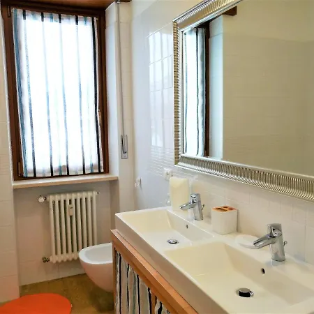 Apartment Con 3 In Centro Cir-aosta-0325 Aosta